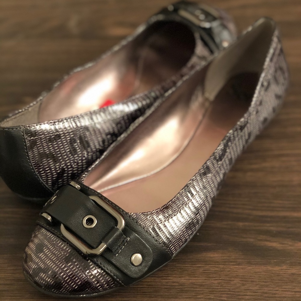 Ballet flats